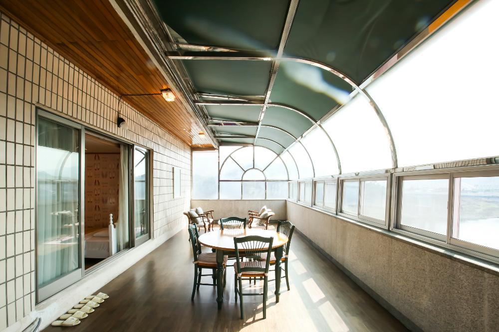 Danyang Tourist Hotel Edelweiss Екстериор снимка