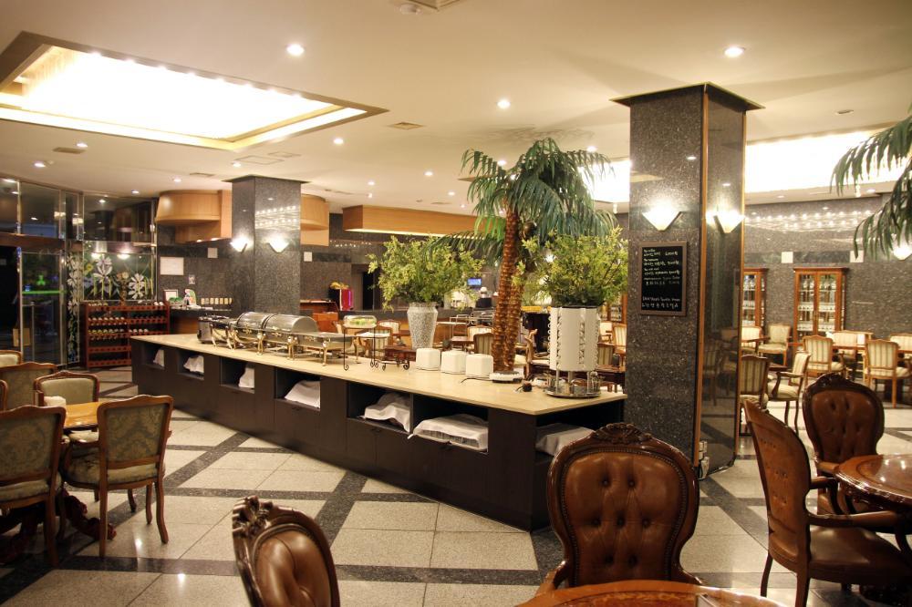 Danyang Tourist Hotel Edelweiss Екстериор снимка